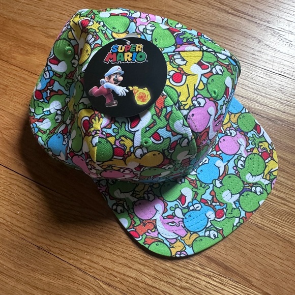 Super Mario Bros Adult Yoshi hat - Picture 3 of 5